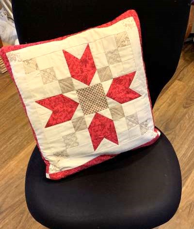 Red Star Quillow Pattern - Image 2